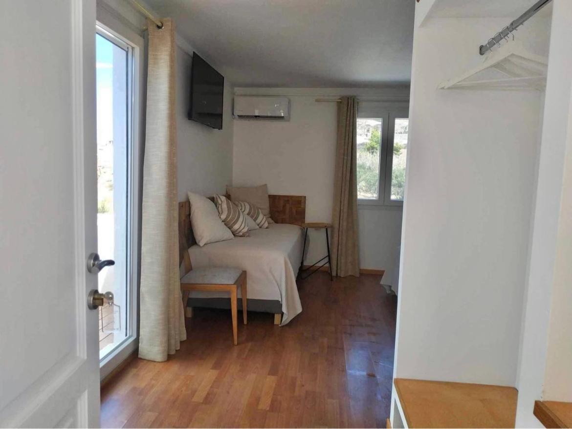 Syros Village Suites Vári Exteriör bild