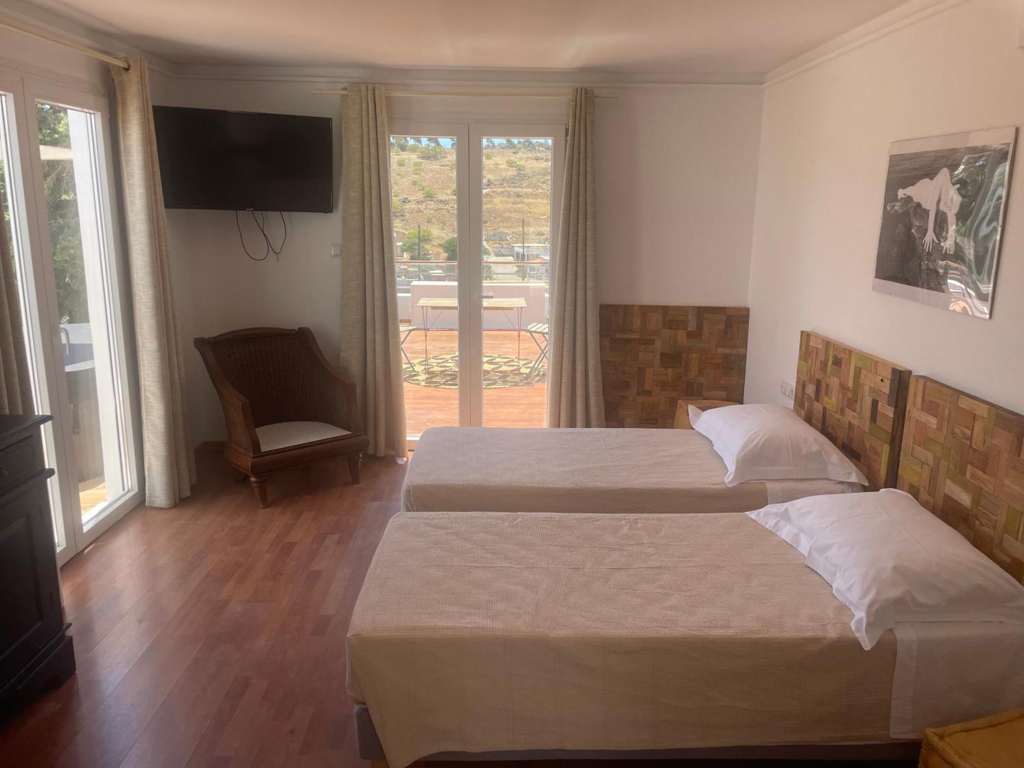 Syros Village Suites Vári Exteriör bild