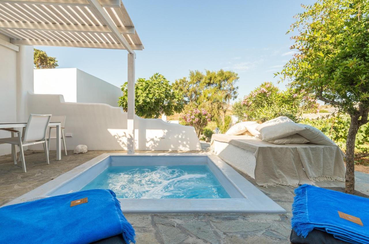 Syros Village Suites Vári Exteriör bild