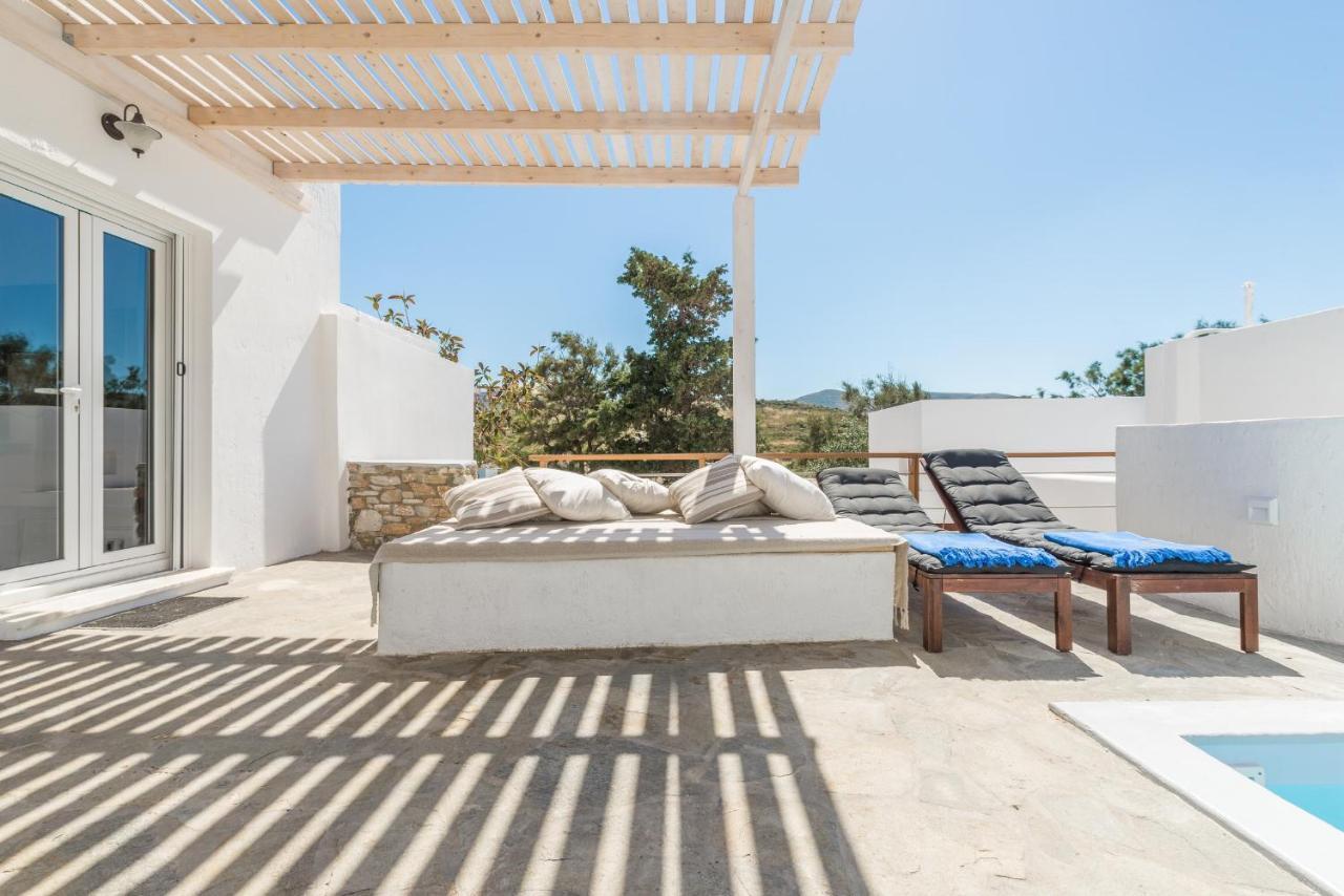 Syros Village Suites Vári Exteriör bild