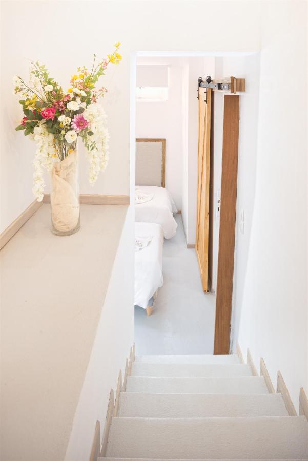 Syros Village Suites Vári Exteriör bild