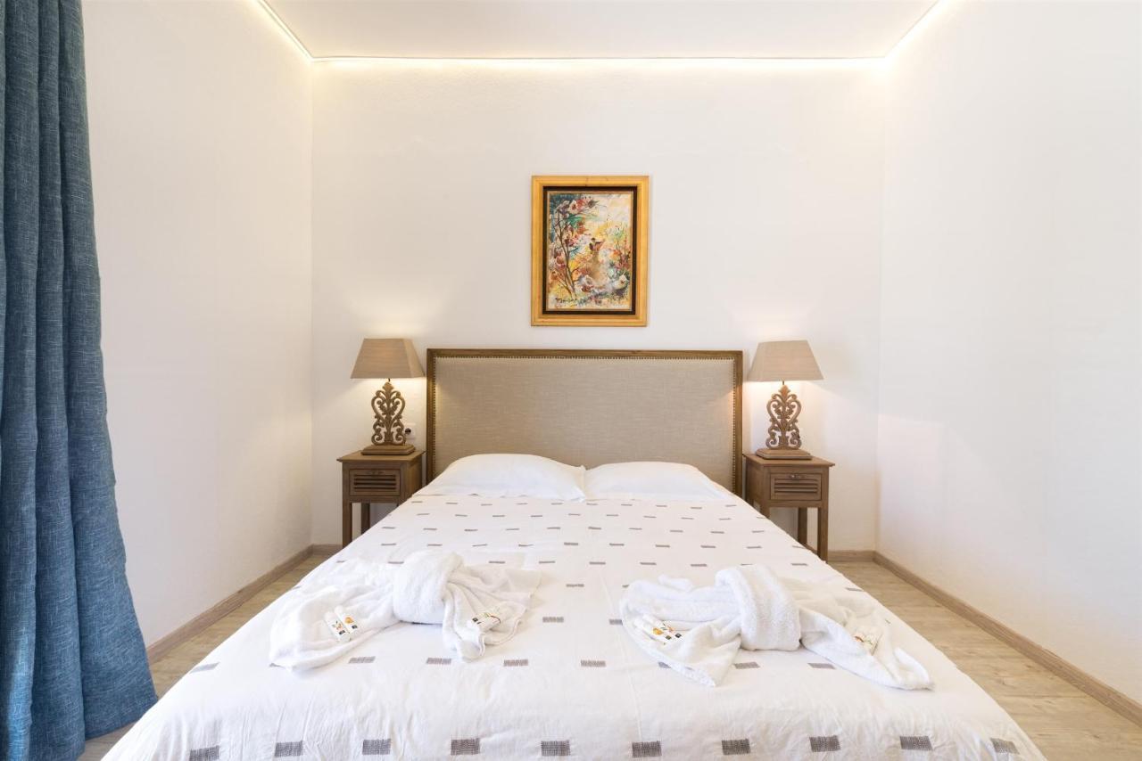 Syros Village Suites Vári Exteriör bild