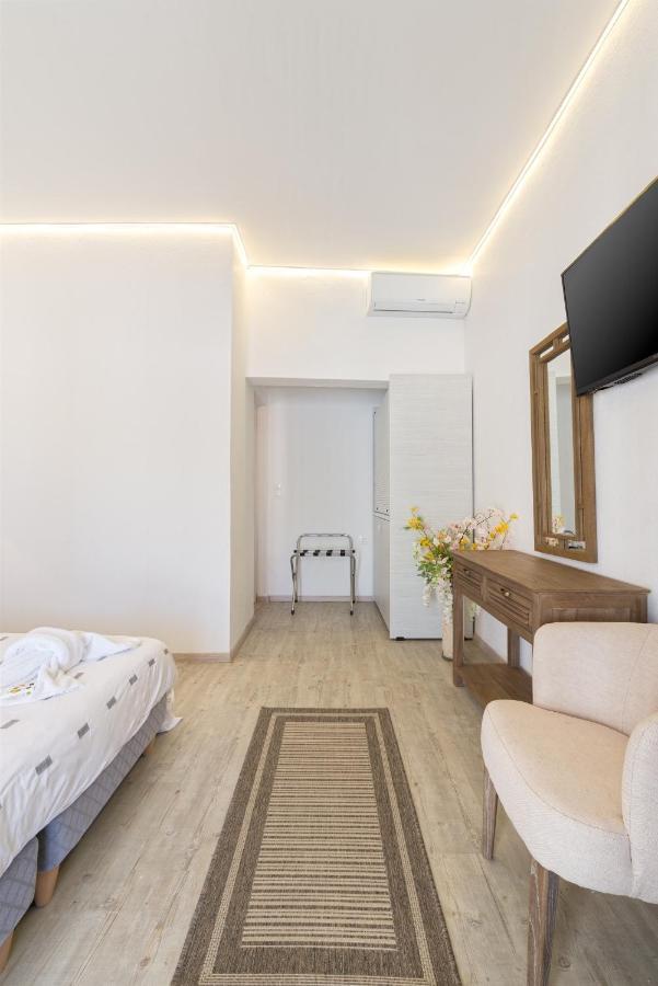 Syros Village Suites Vári Exteriör bild