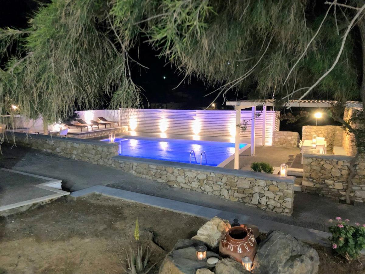 Syros Village Suites Vári Exteriör bild